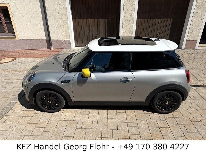 Gebraucht Mini Cooper SE Classic 135 kW (184 PS) 2023 Silber Kleinwagen