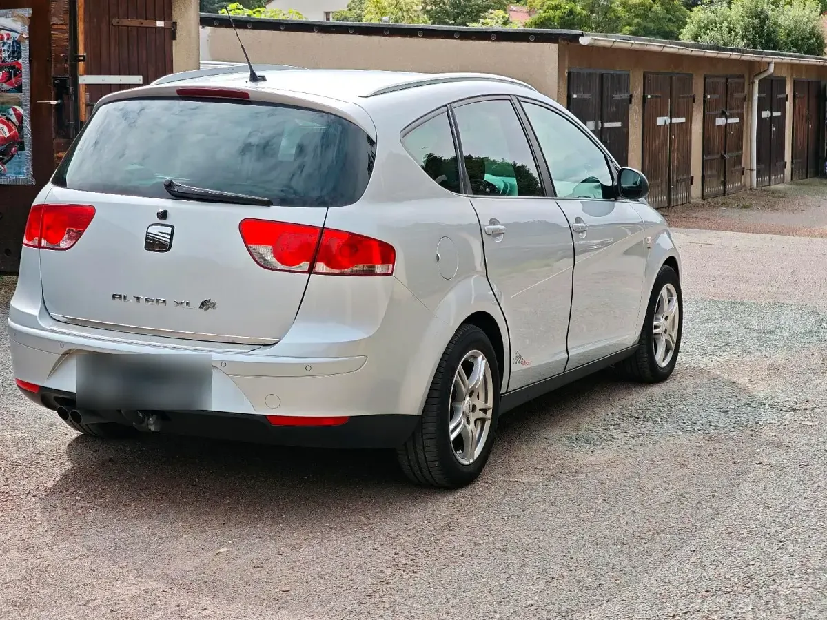 Gebraucht Seat Altea XL 140 PS (102 kW) 2012 Silber Van / Kleinbus