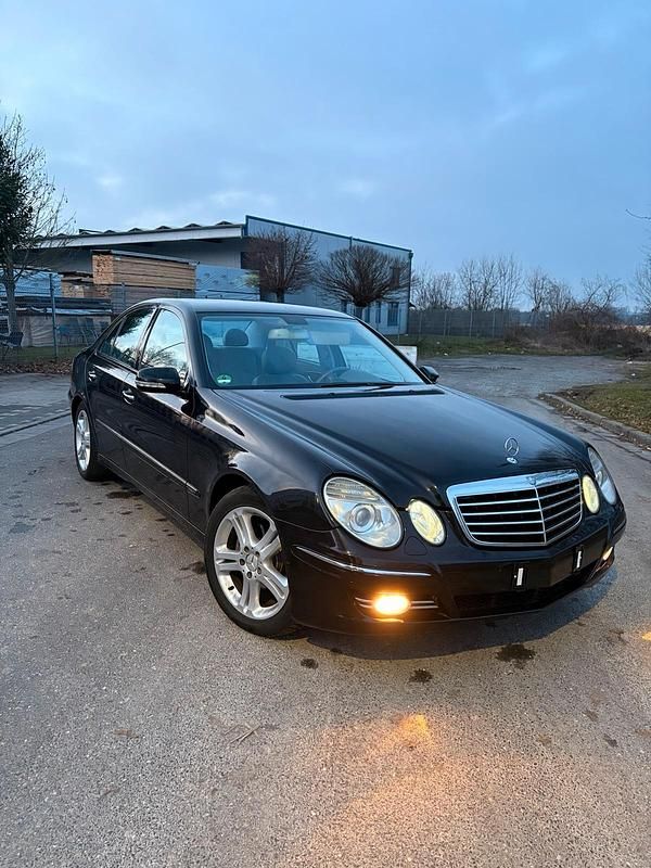 Schwarz Gebraucht 2006 Mercedes E280 Limousine | 6.599 € (Etwas zu teuer) - Bild 1/4