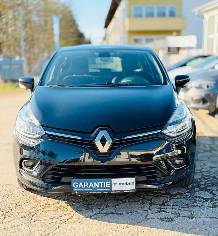 Gebraucht Renault Clio IV 90 PS (66 kW) 2016 Schwarz Limousine