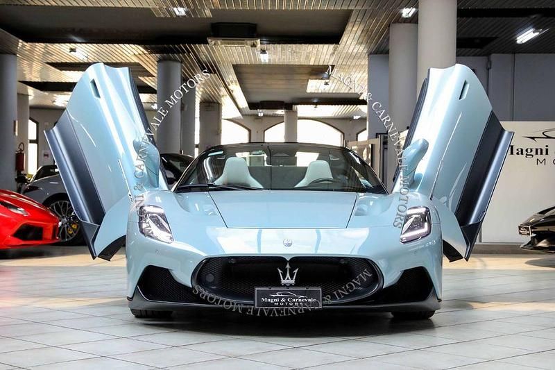 Gebraucht Maserati MC20 630 PS (463 kW) 2024 Blau Cabrio