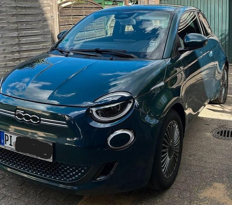 Grün Gebraucht 2022 Fiat 500e Icon Limousine | 19.800 € (Fairer Preis) - Bild 1/4