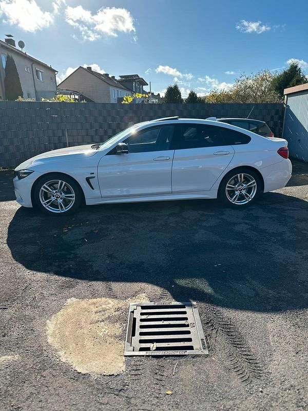 Weiß Gebraucht 2019 BMW 430 Gran Coupé M Performance Coupé | 24.000 € (Superpreis) - Bild 1/4