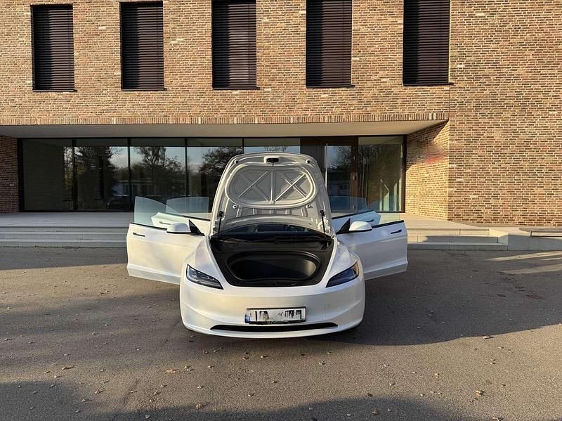 Gebraucht Tesla Model 3 RWD 208 kW (283 PS) 2023 Weiß Limousine
