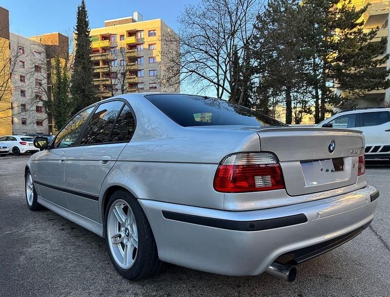 Gebraucht BMW 525 M Sport 192 PS (141 kW) 2001 Silber Limousine