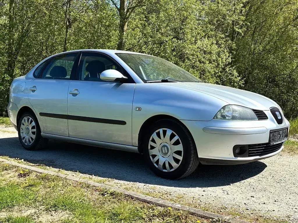 Gebraucht Seat Cordoba Stylance 75 PS (55 kW) 2005 Silber Limousine