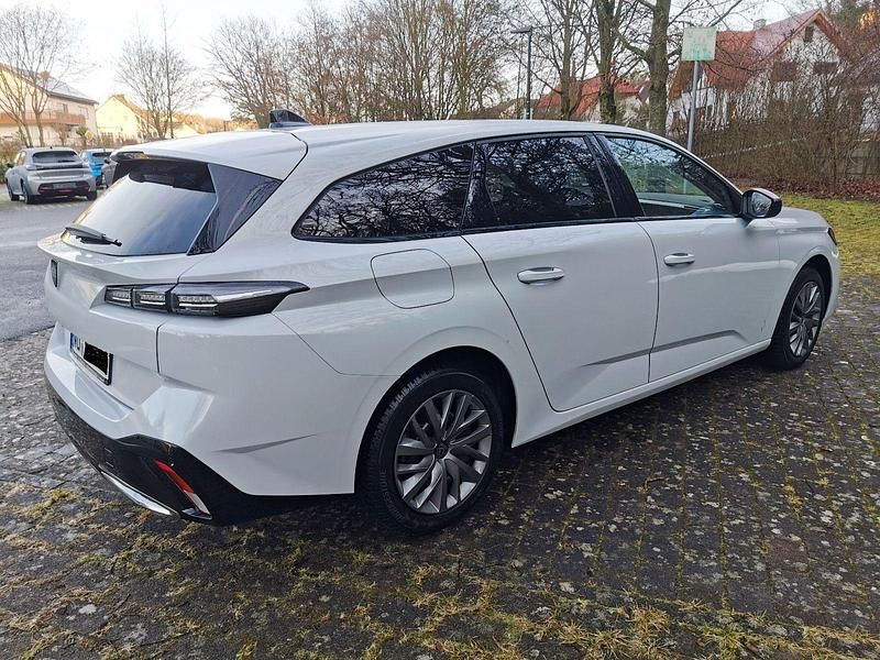 Gebraucht Peugeot 308 SW GT 131 PS (96 kW) 2024 Weiß Kombi