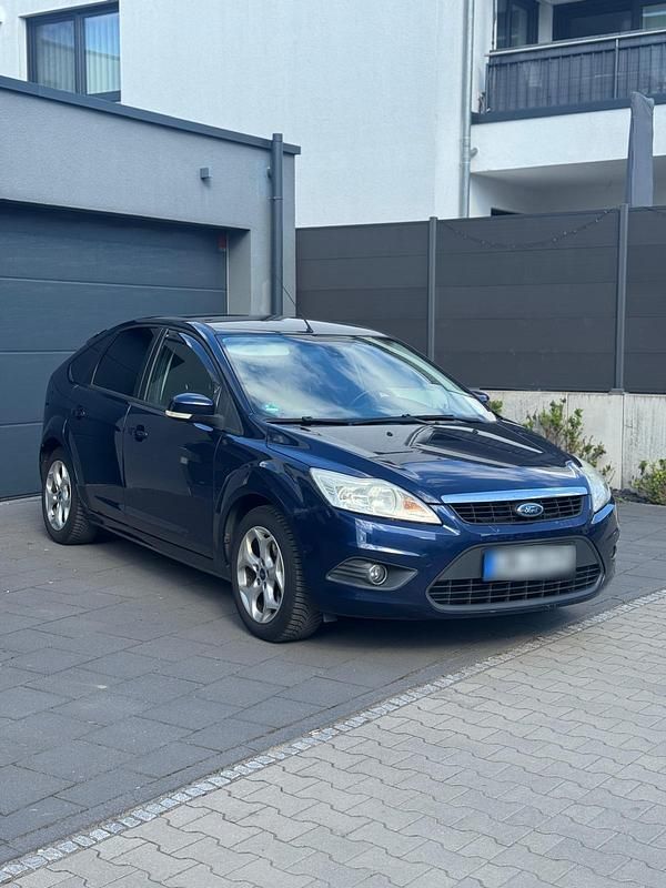 Gebraucht Ford Focus Viva 101 PS (74 kW) 2010 Blau Kleinwagen