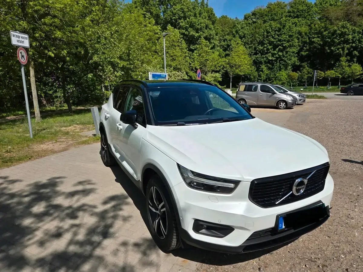 Gebraucht Volvo XC40 R-Design 190 PS (139 kW) 2018 Weiß SUV