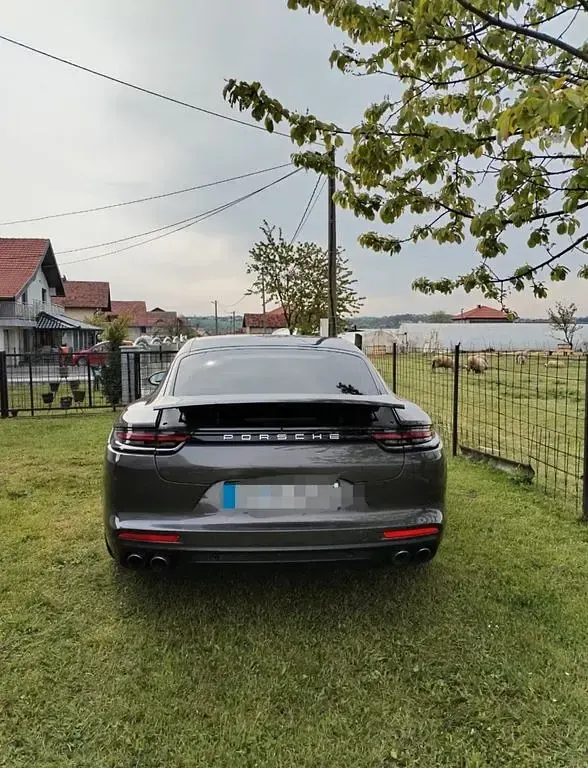 Gebraucht Porsche Panamera 441 PS (324 kW) 2017 Grau Kleinwagen