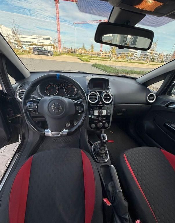 Gebraucht Opel Corsa 150 PS (110 kW) 2008 Schwarz Kleinwagen