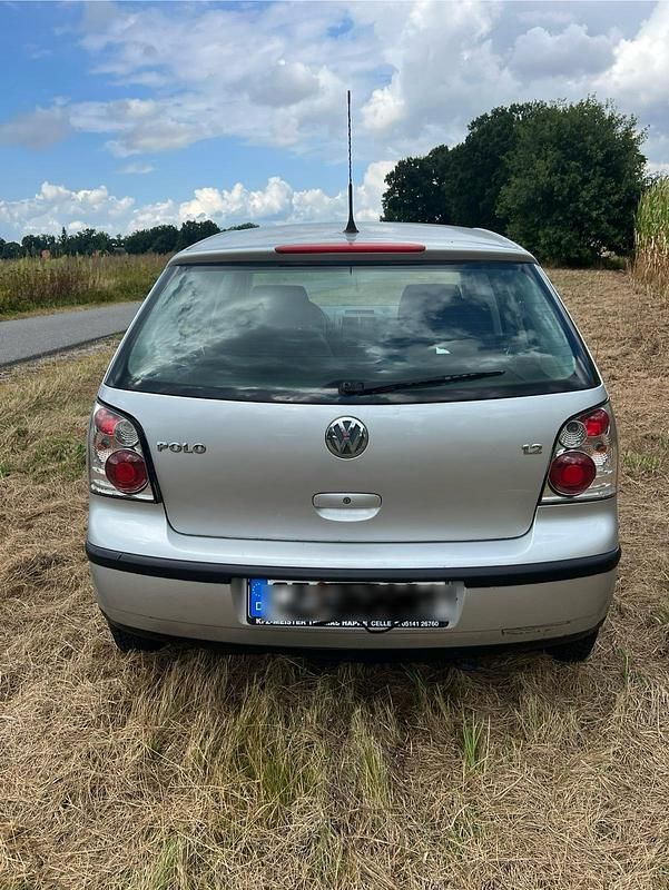Silber Gebraucht 2001 VW Polo Kleinwagen | 425 € (Superpreis) - Bild 1/4