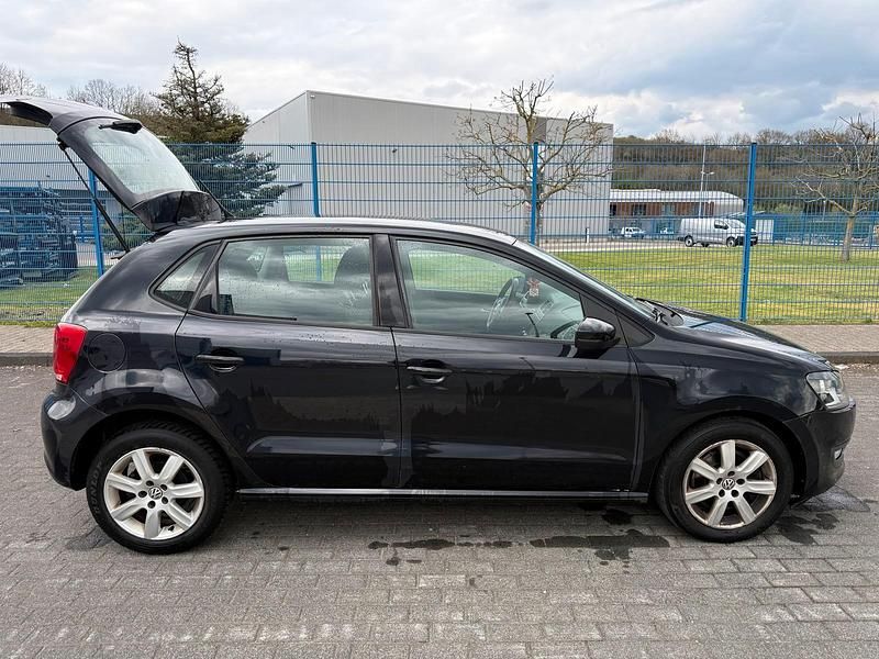 Second-hand VW Polo 105 CP (77 kW) 2013 Negru Hatchback