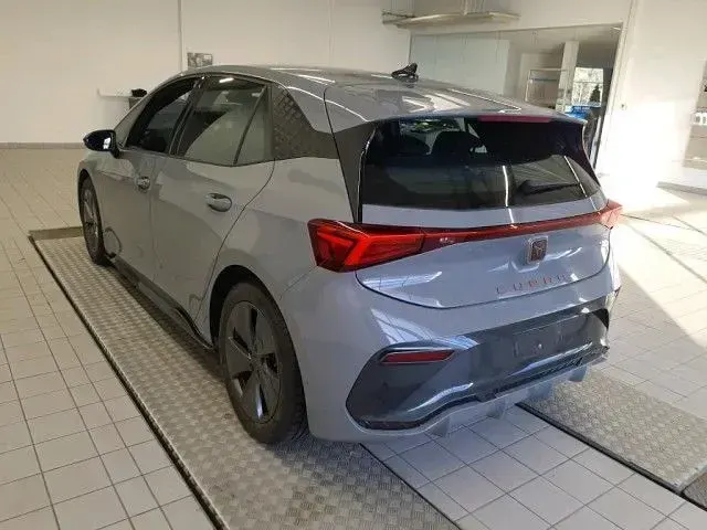 Gebraucht Cupra Born 150 kW (204 PS) 2023 Vaporgrau Kleinwagen