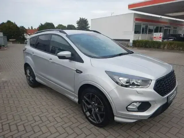 Gebraucht Ford Kuga ST-Line 150 PS (110 kW) 2017 Silber SUV