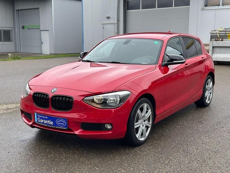 Rot Gebraucht 2012 BMW 116 Comfort Edition Kleinwagen | 5.850 € (Guter Preis) - Bild 1/4