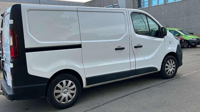 Gebraucht Nissan NV300 145 PS (106 kW) 2019 Glacier white (s) Van