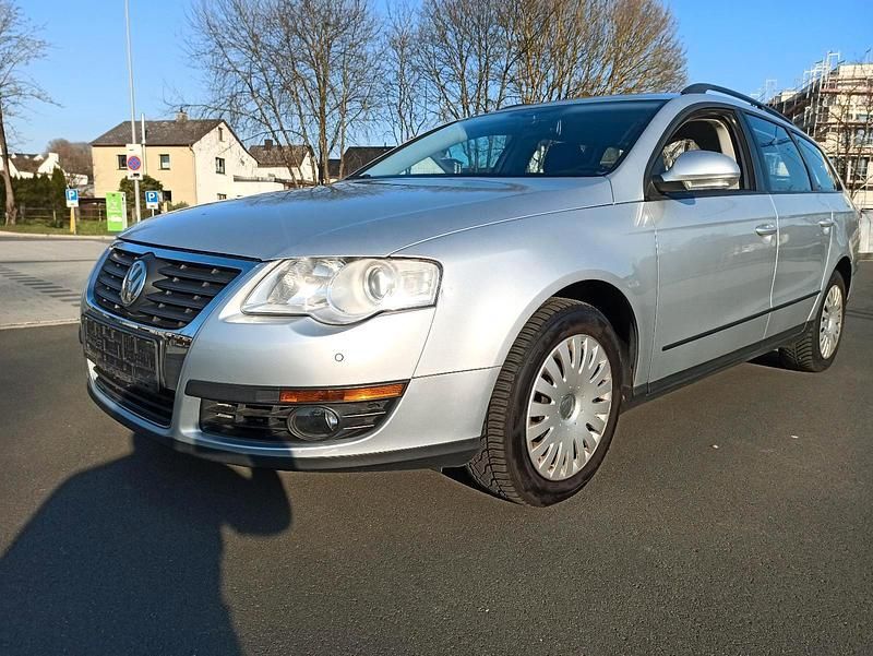 Gebraucht VW Passat Trendline 122 PS (89 kW) 2009 Silber Kombi