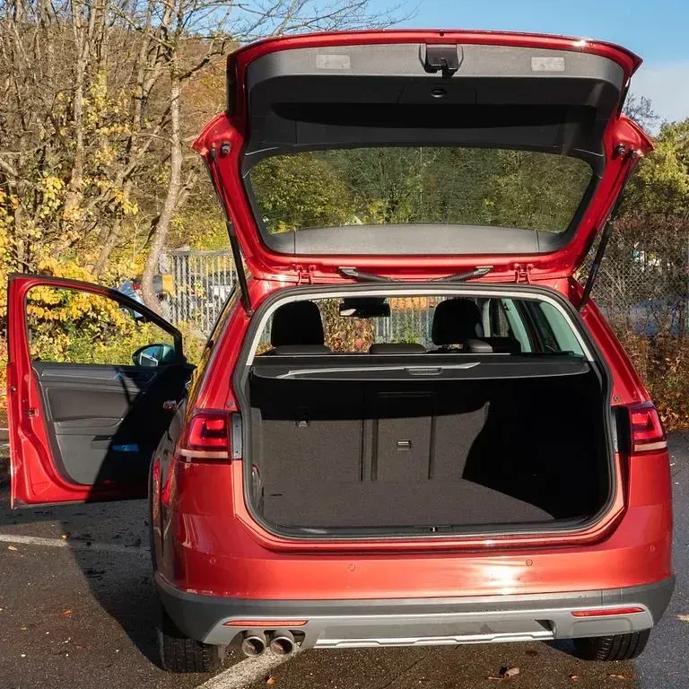 Gebraucht VW Golf Alltrack 184 PS (135 kW) 2016 Rot Kombi