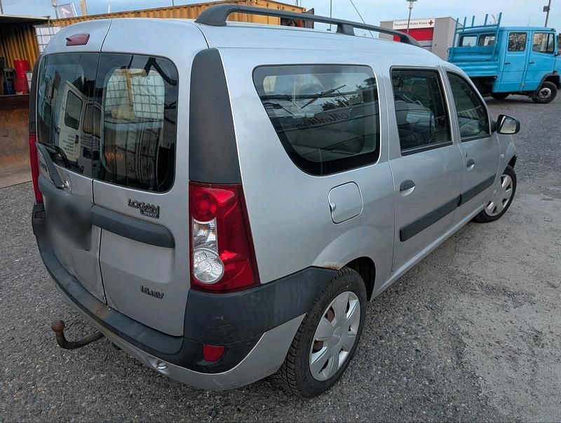 Używany Dacia Logan 105 KM (77 kW) 2008 Srebrny Minivan