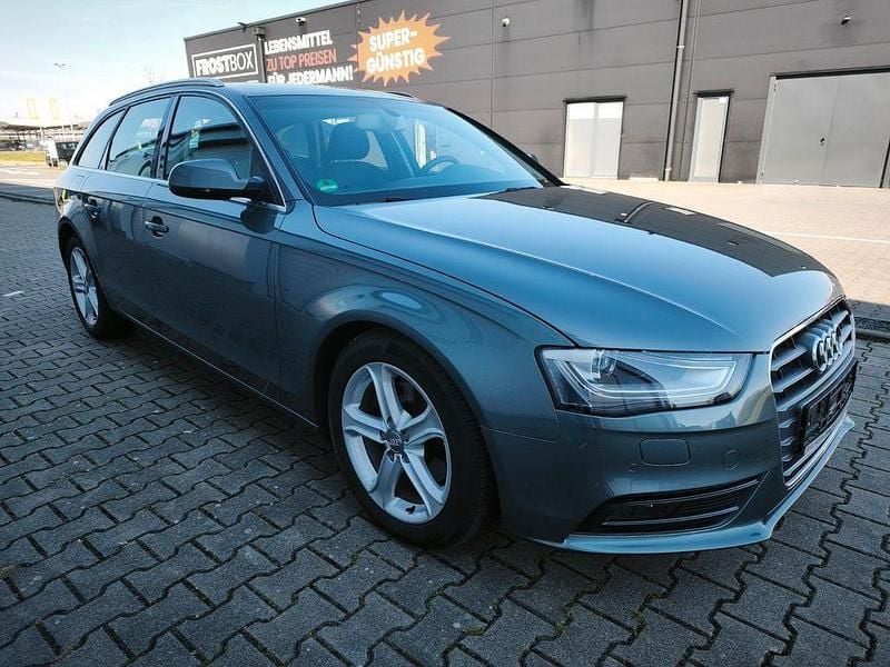 Gebraucht Audi A4 Ambition 150 PS (110 kW) 2014 Monsungrau Kombi