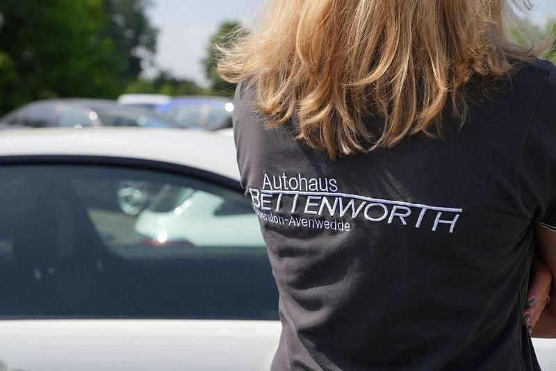 Grau Gebraucht 2020 Audi A8 Sport Limousine | 56.850 € (Fairer Preis) - Bild 1/1