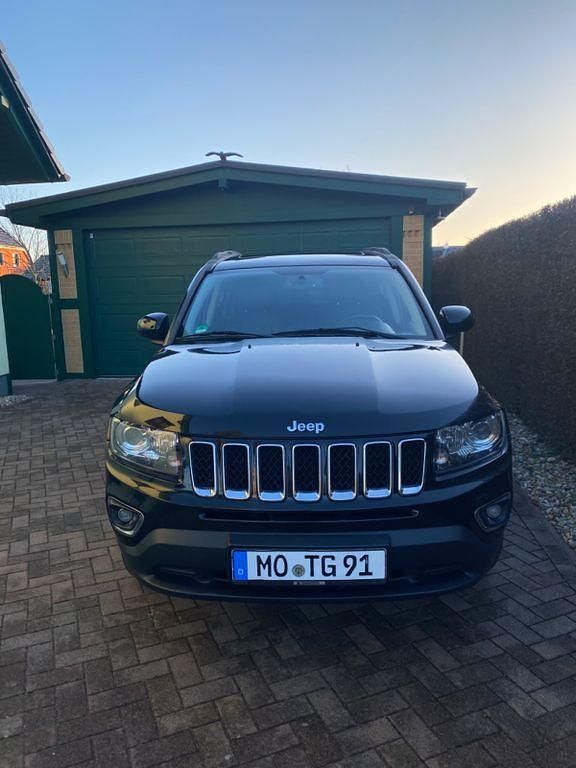 Gebraucht Jeep Compass Limited 163 PS (119 kW) 2013 Schwarz SUV