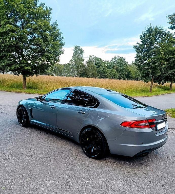 Gebraucht Jaguar XF 241 PS (177 kW) 2012 Grau Limousine