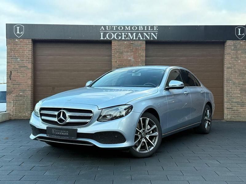 Gebraucht Mercedes E200 Avantgarde 184 PS (135 kW) 2016 Silber Limousine