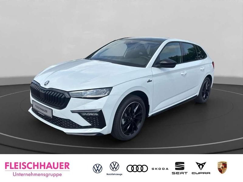 Weiss Neu 2025 Skoda Scala Monte Carlo Kleinwagen | 31.988 € (Teuer) - Bild 1/4