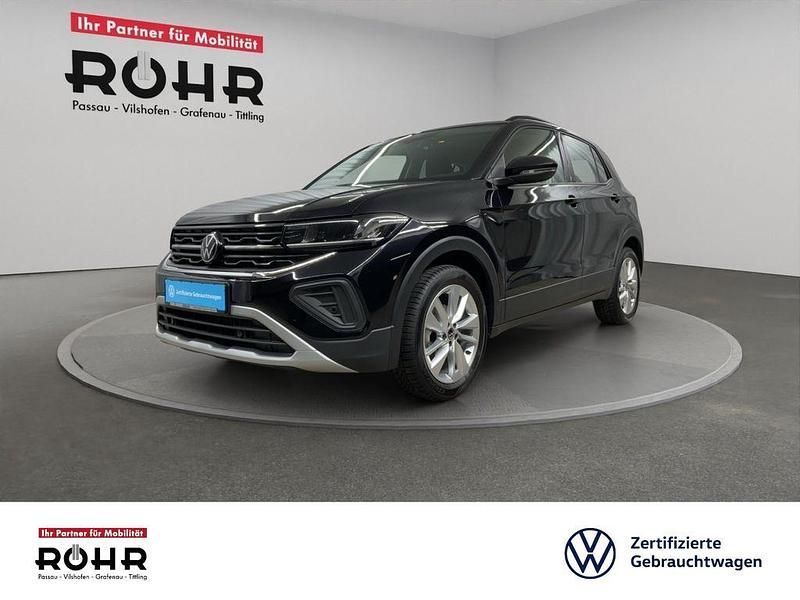 Deep black perleffekt Gebraucht 2024 VW T-Cross Life SUV | 27.170 € (Fairer Preis) - Bild 1/4