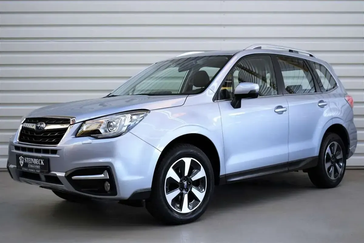 Gebraucht Subaru Forester 150 PS (110 kW) 2019 Ice silver SUV