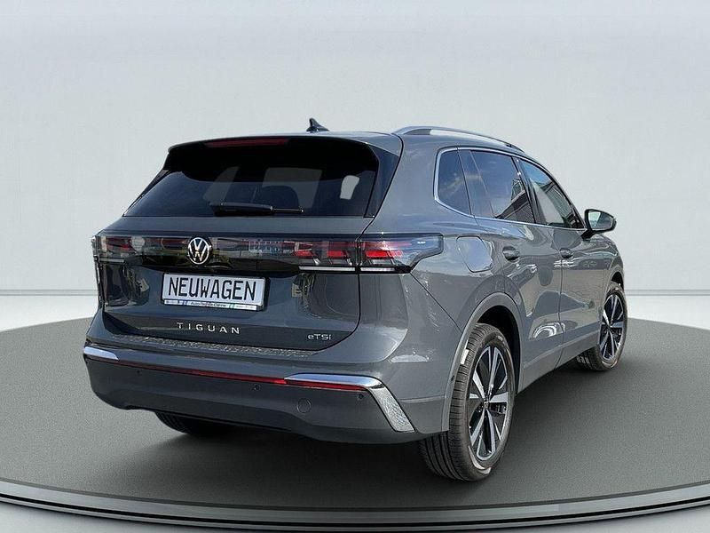Neu VW Tiguan Elegance 150 PS (110 kW) 2026 Grau SUV