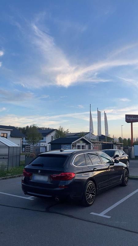 Gebraucht BMW 520 190 PS (139 kW) 2018 Schwarz Kombi