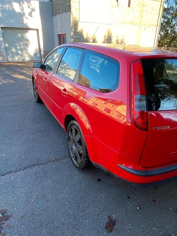 Gebraucht Ford Focus 2007 Rot Kombi