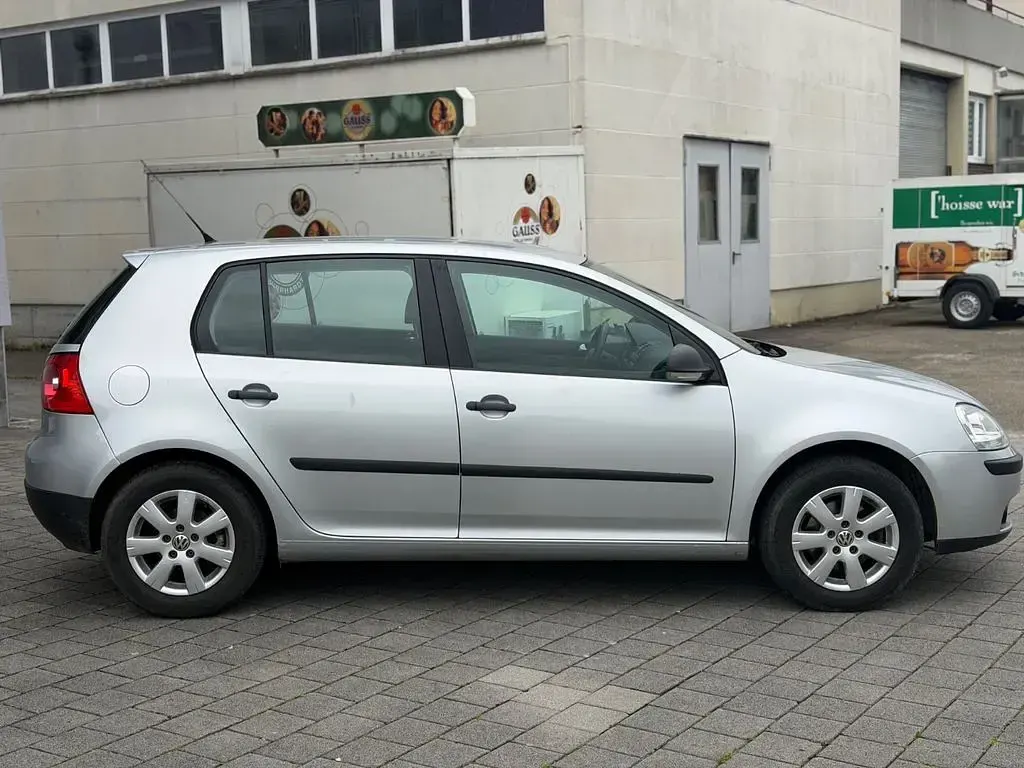 Gebraucht VW Golf V Trendline 102 PS (75 kW) 2006 Silber Kleinwagen