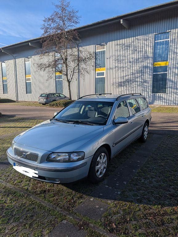Silber Gebraucht 2001 Volvo V70 Kombi | 2.200 € (Fairer Preis) - Bild 1/4