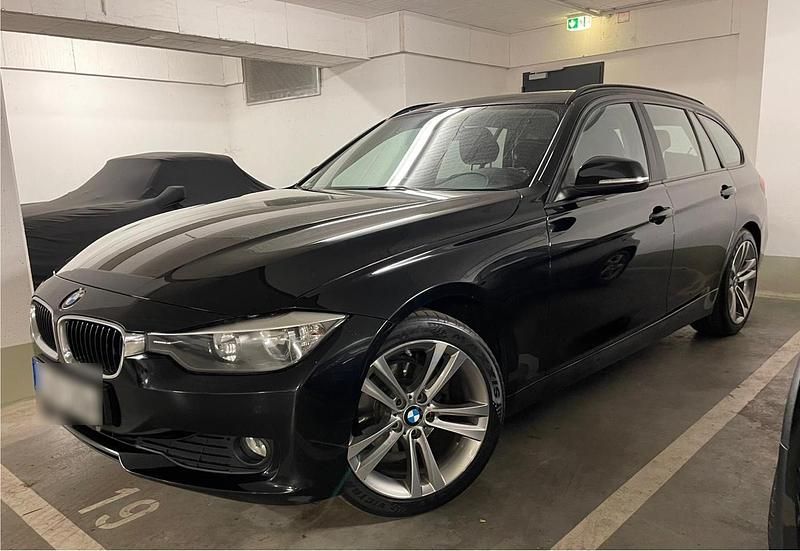 Schwarz Gebraucht 2014 BMW 316 Kombi | 9.950 € (Fairer Preis) - Bild 1/4