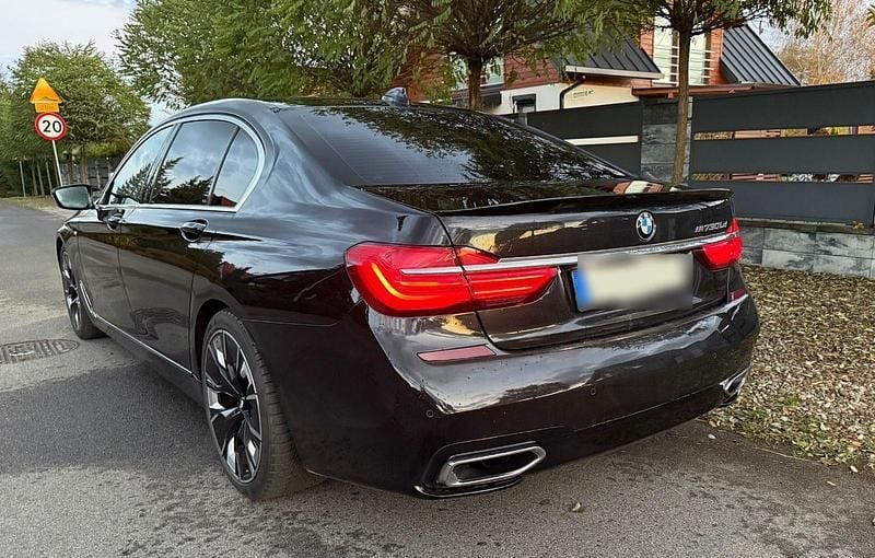 Gebraucht BMW 730L M Sport 265 PS (194 kW) 2017 Schwarz Limousine