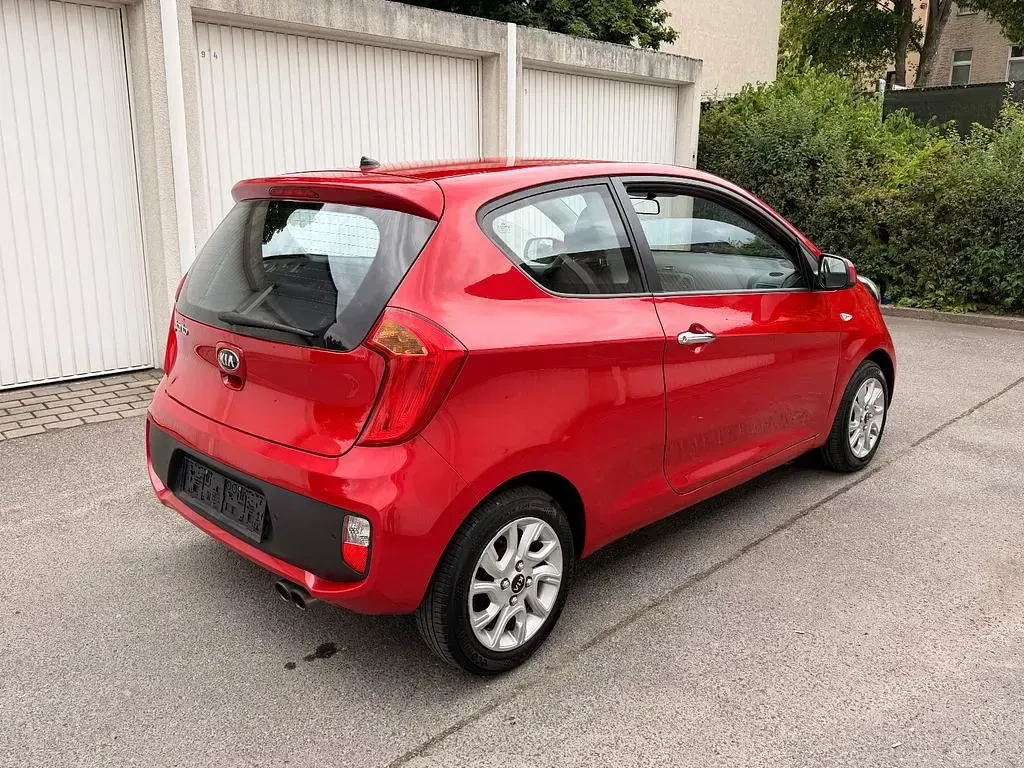 Gebraucht Kia Picanto Edition 7 69 PS (50 kW) 2012 Rot Kleinwagen