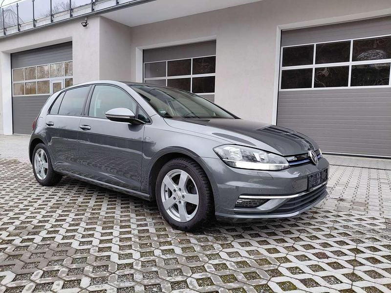 Gebraucht VW Golf VII Join 131 PS (96 kW) 2018 Grau Limousine