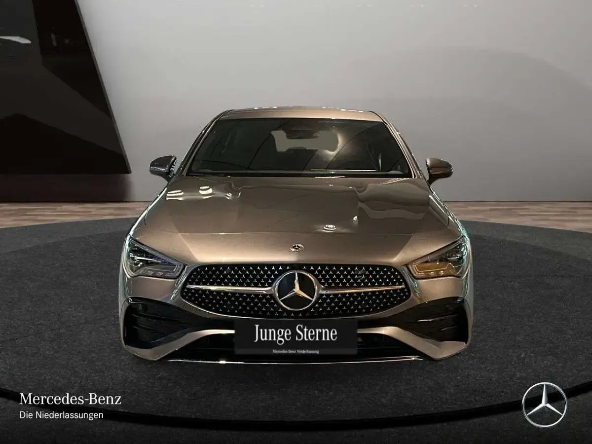 Gebraucht Mercedes CLA200 AMG 163 PS (119 kW) 2025 Mountain grau Kombi