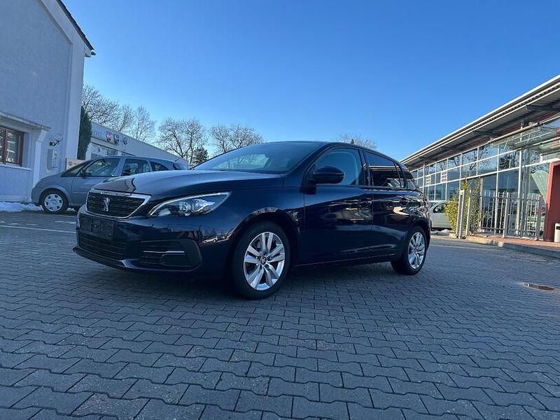 Dark blue (metallic) Gebraucht 2019 Peugeot 308 Active Limousine | 11.990 € (Fairer Preis) - Bild 1/4
