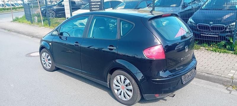 Second-hand Seat Altea Reference 105 CP (77 kW) 2007 Berlinǎ