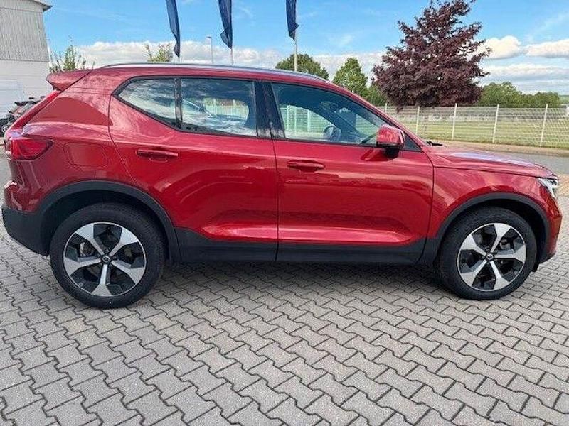 Gebraucht Volvo XC40 Core 163 PS (119 kW) 2024 Fusion red SUV