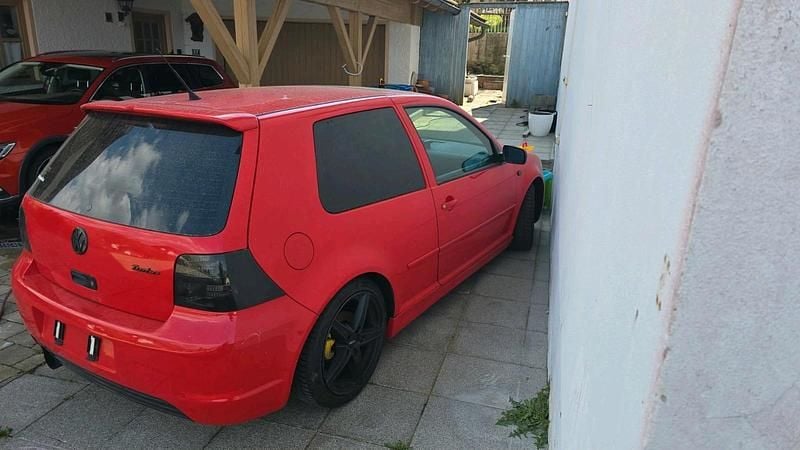 Second-hand VW Golf 150 CP (110 kW) 1998 Roșu Coupe