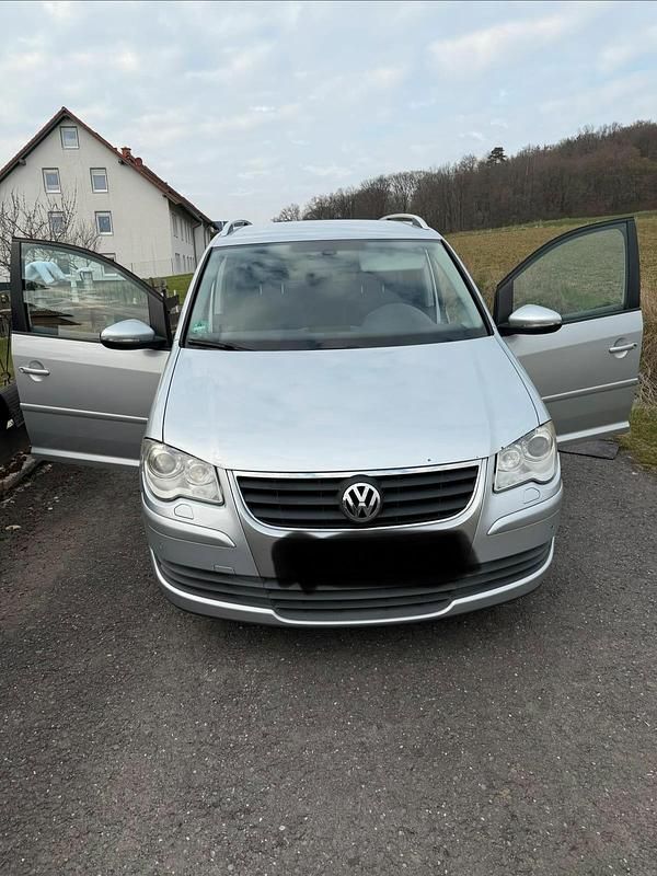 Gebraucht VW Touran 140 PS (102 kW) 2009 Silber Van / Kleinbus