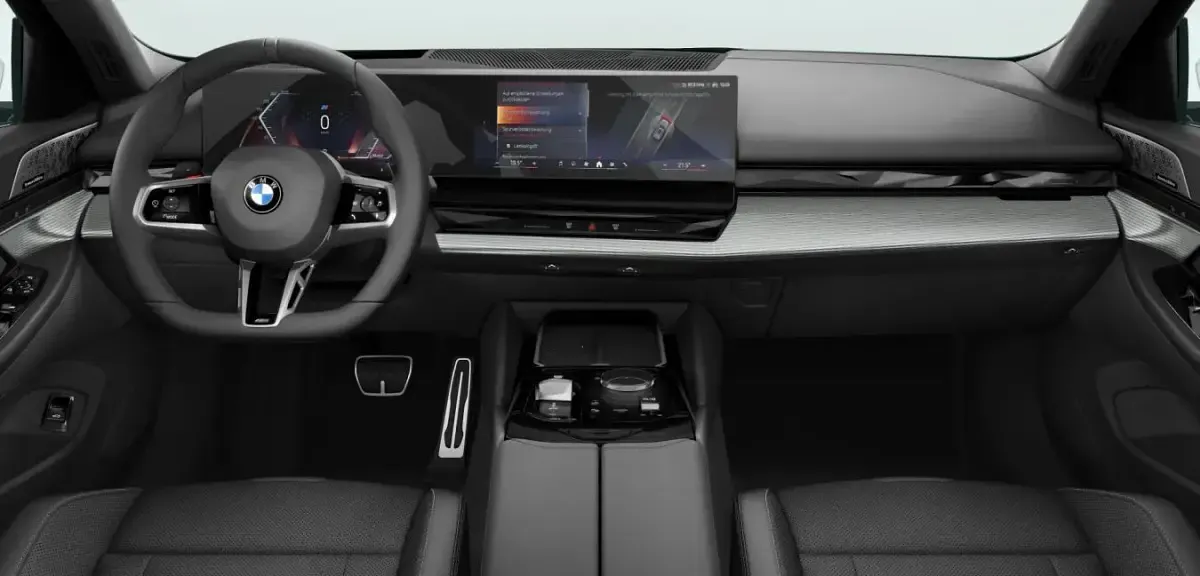 Gebraucht BMW 540 Comfort Edition 303 PS (222 kW) 2026 Weiß Kombi