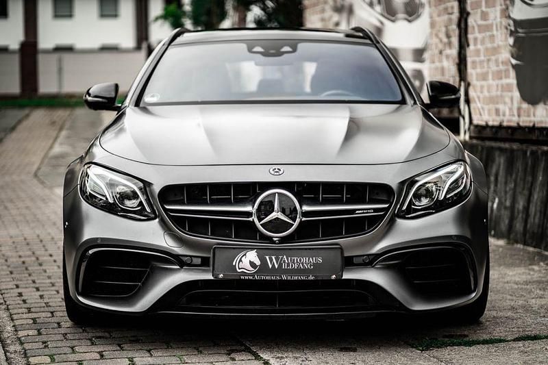 Gebraucht Mercedes E63S AMG AMG 612 PS (450 kW) 2017 Grau Limousine