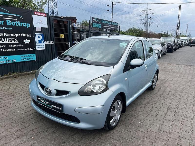 Gebraucht Toyota Aygo City 68 PS (50 kW) 2005 Blau Kleinwagen